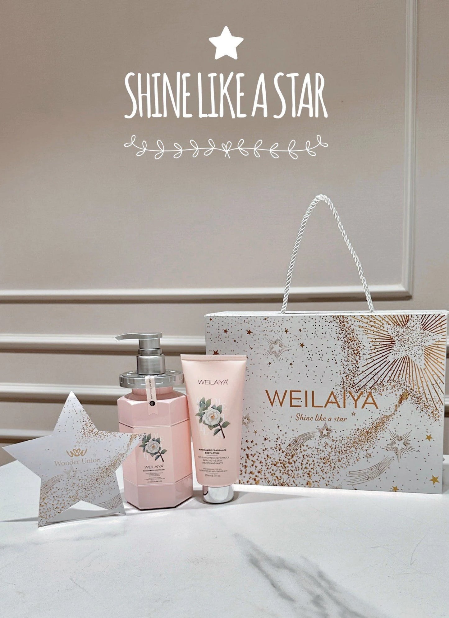 Set hộp quà Sao 1 sữa tắm hoa trà + 1 body lotion hoa trà