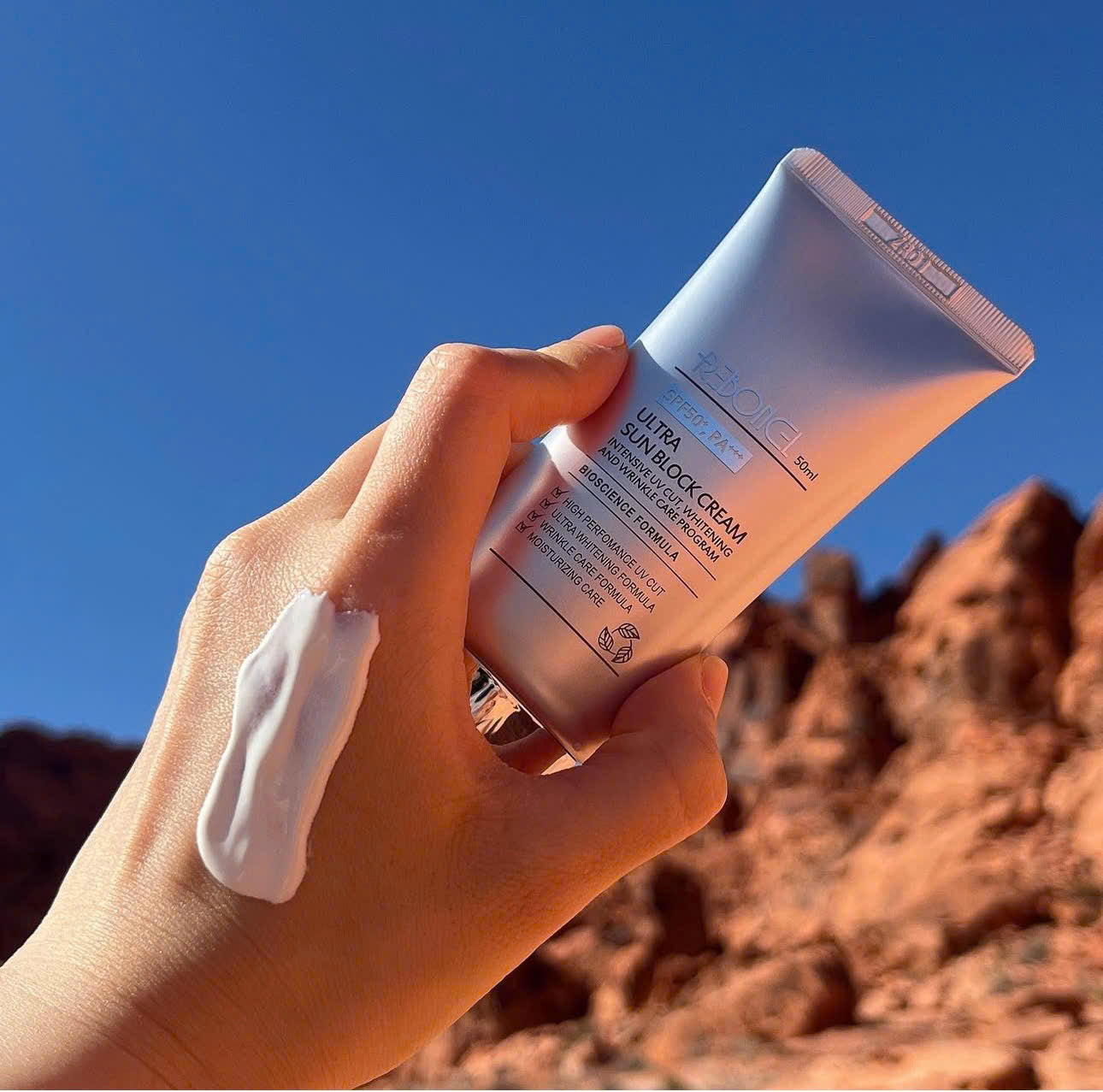 Kem chống nắng, dưỡng trắng Reborncell Ultra Sunblock 50ML