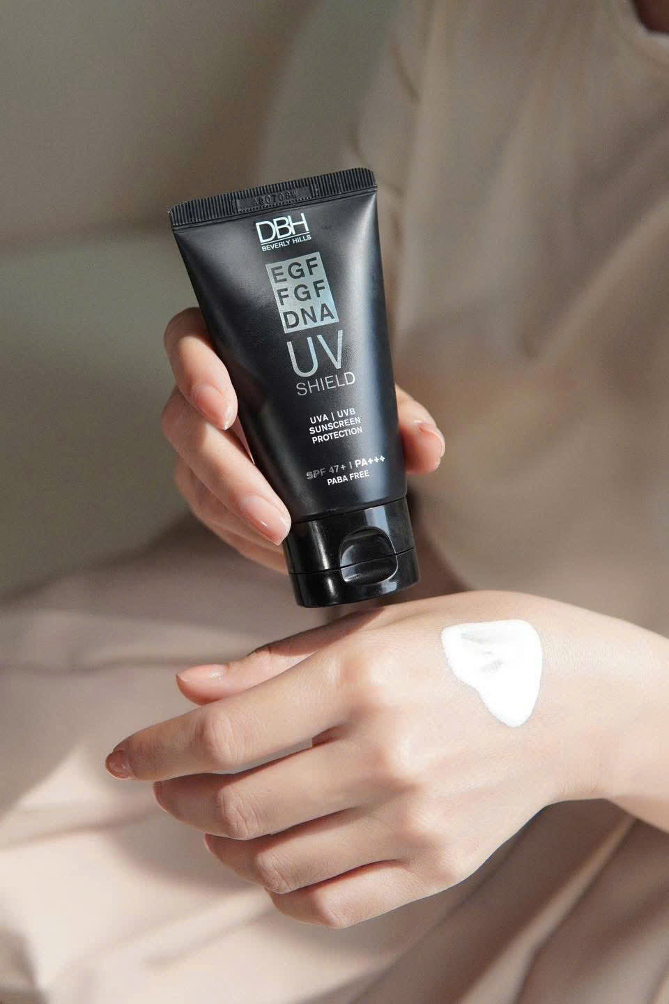 Kem Chống Nắng DBH UV Shield EGF FGF DNA SPF47+/ PA+++, 60ml
