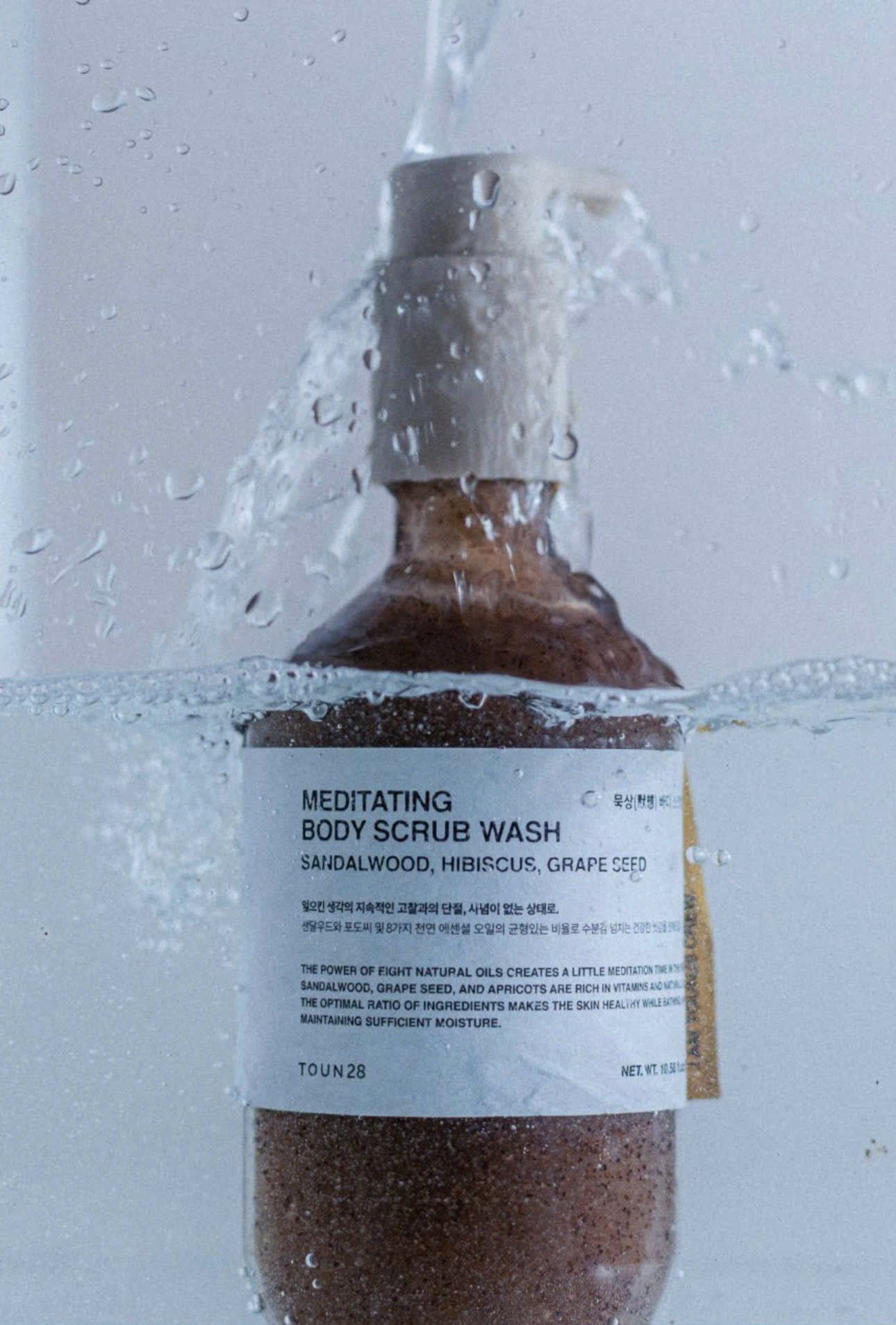 TOUN28 CONSCIOUS BODY SCRUB WASH - SỮA TẮM KIÊM TẨY TẾ BÀO CHẾT 300G